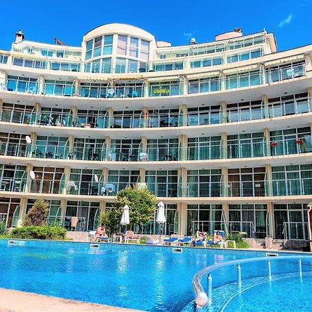 Julia Family - Menada Apartments Pantai Sunny Luaran gambar