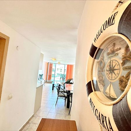 Julia Family - Menada Apartments Pantai Sunny Luaran gambar