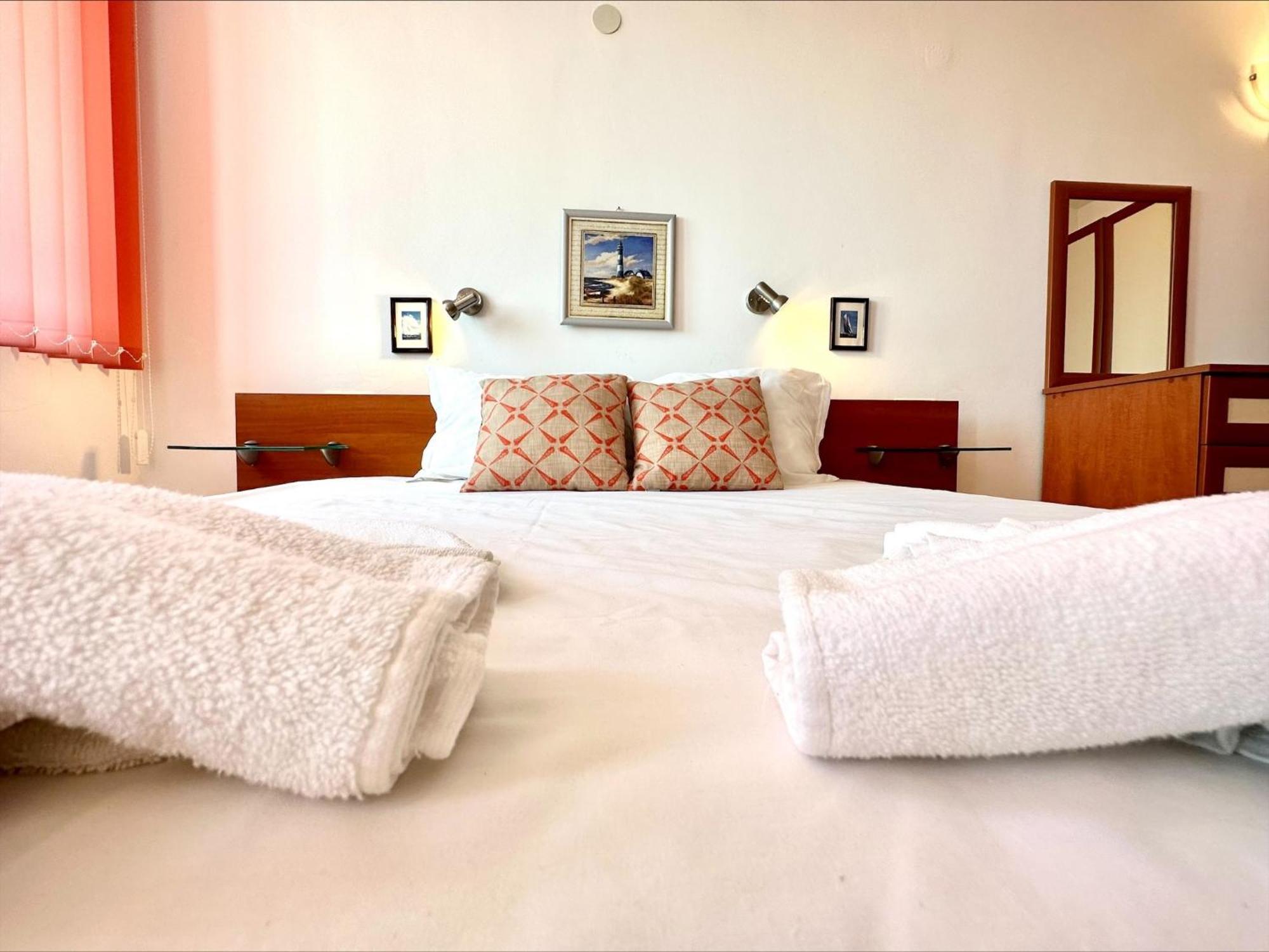 Julia Family - Menada Apartments Pantai Sunny Luaran gambar
