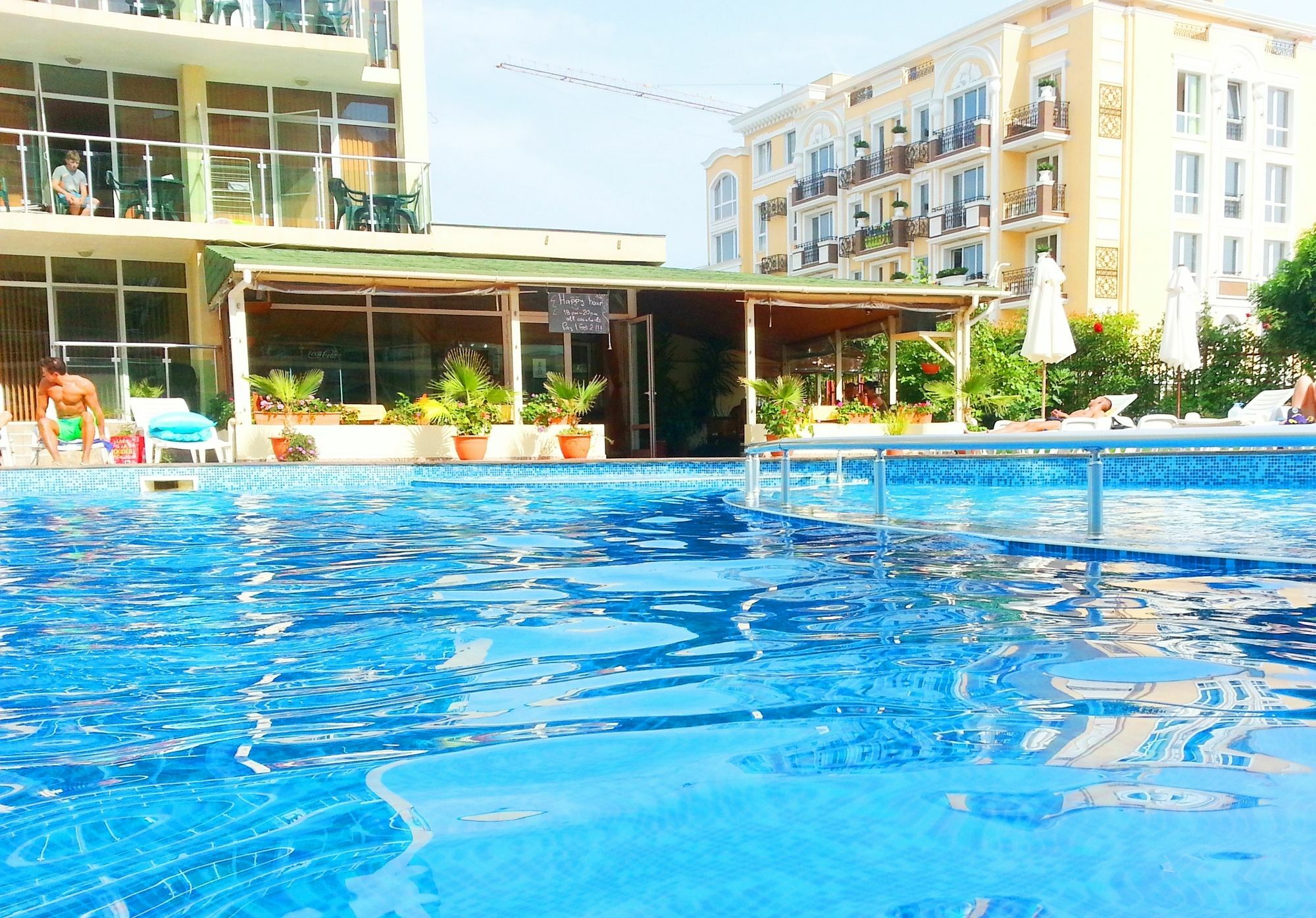 Julia Family - Menada Apartments Pantai Sunny Luaran gambar