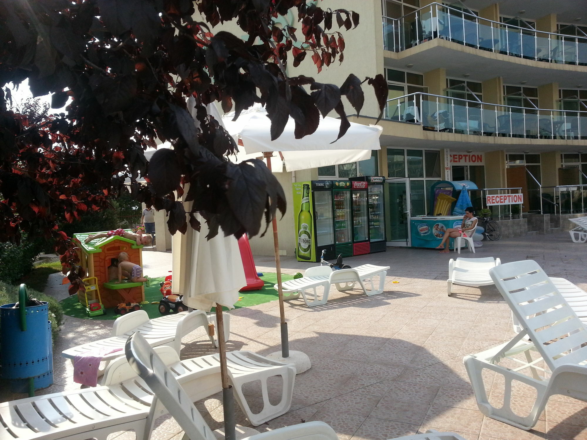 Julia Family - Menada Apartments Pantai Sunny Luaran gambar